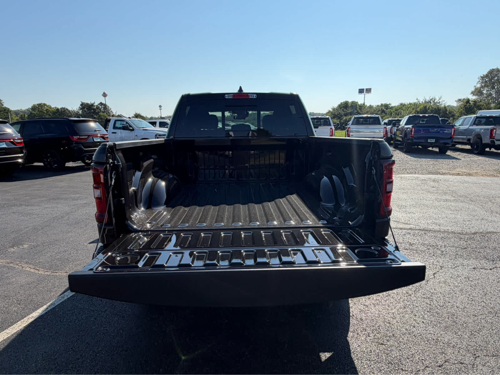 New 2027 RAM 1500 Express AWD/4WD image 21