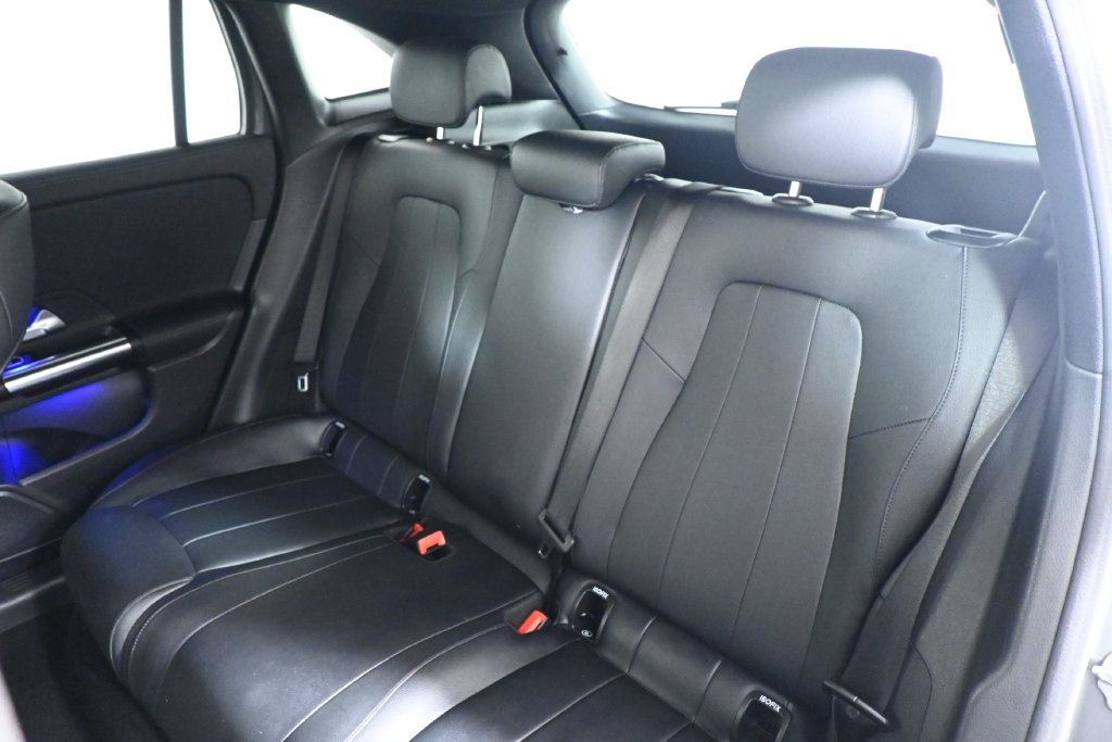 Used 2023 Mercedes-Benz GLA 250 4MATIC image 4