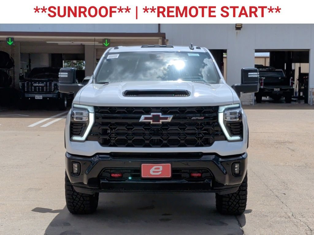 New 2026 Chevrolet Silverado 2500 ZR2 AWD/4WD image 2