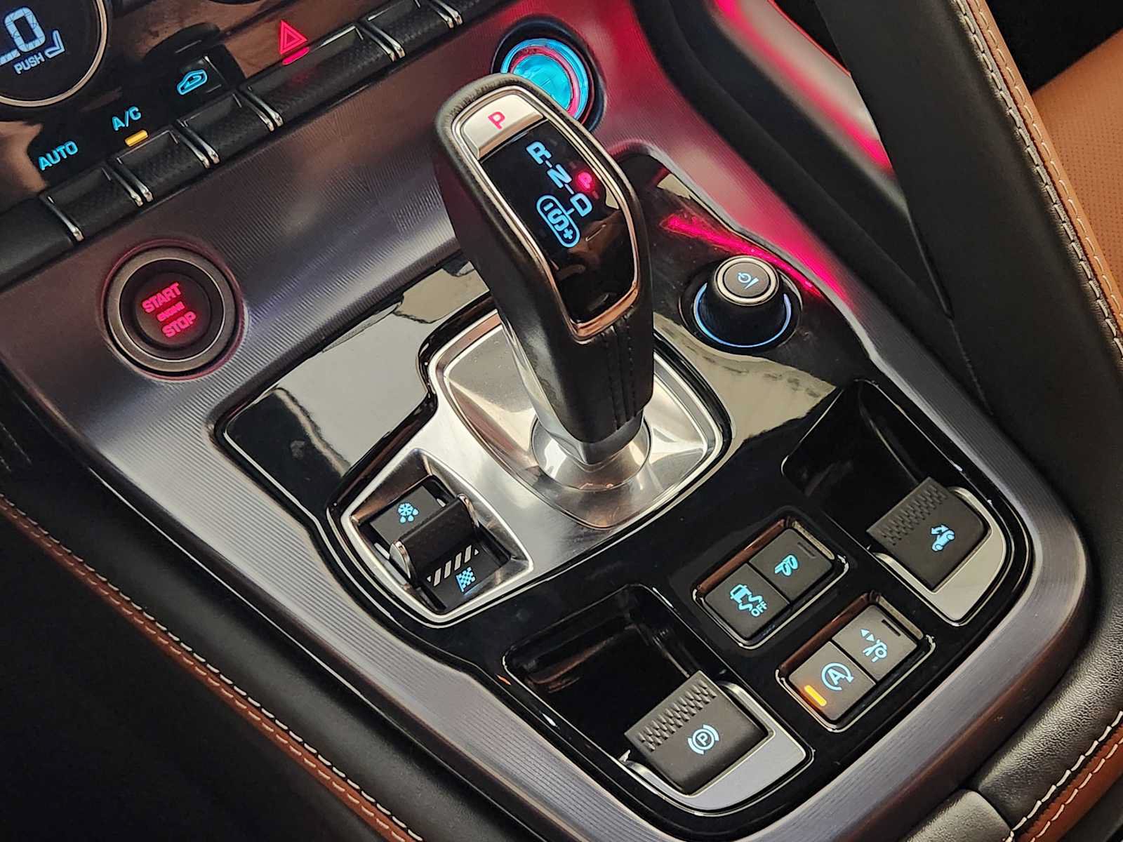 Used 2023 Jaguar F-TYPE R AWD/4WD image 19