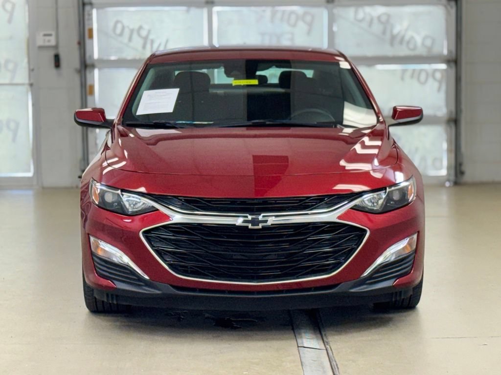 Used 2024 Chevrolet Malibu RS FWD image 2