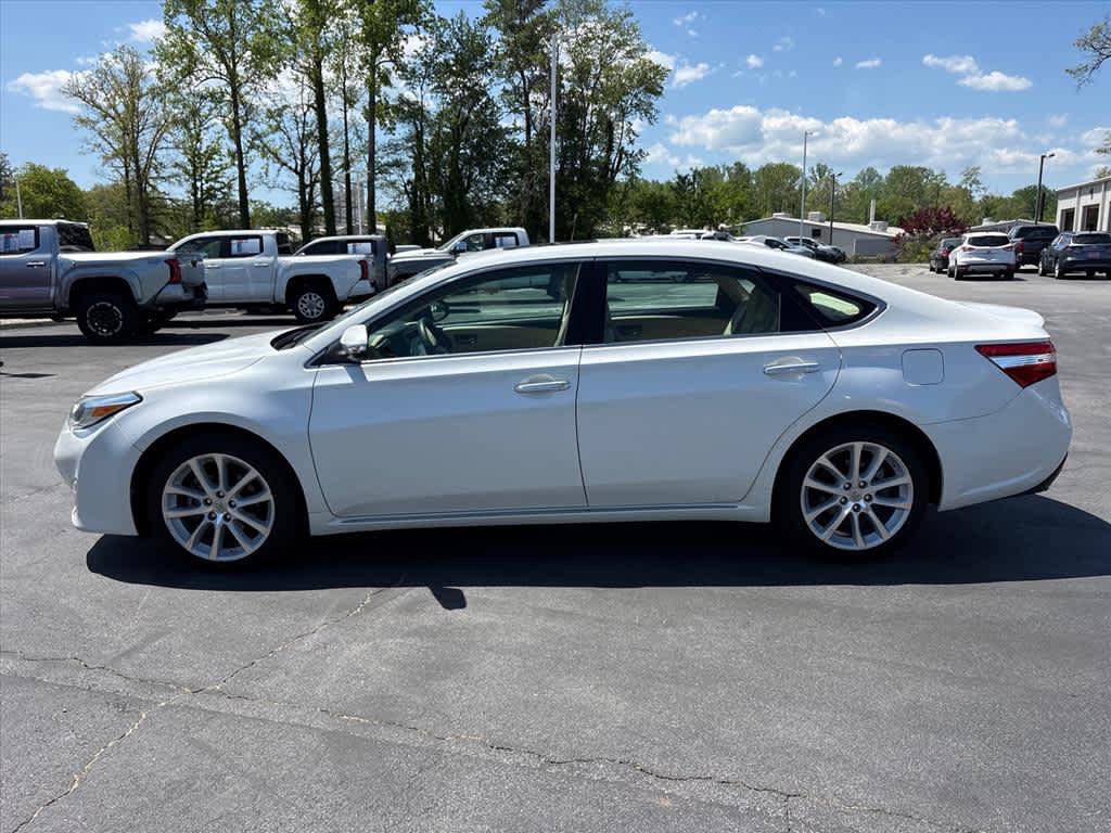Used 2015 Toyota Avalon Limited FWD image 27