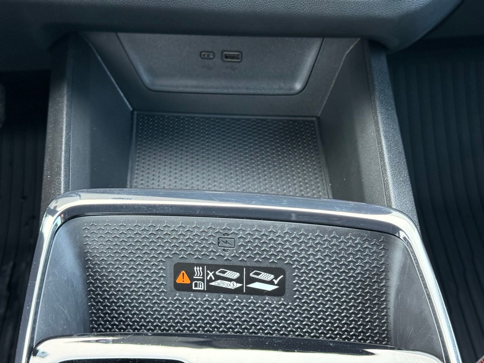 Used 2025 Chevrolet Equinox RS image 26