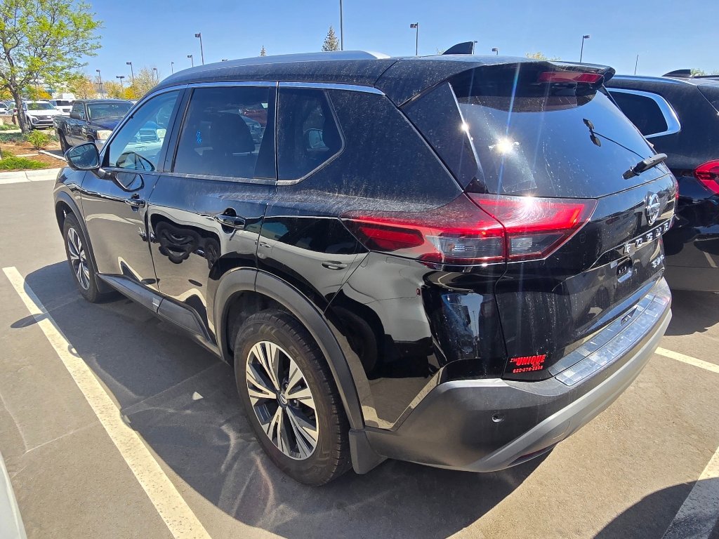 Used 2021 Nissan Rogue SV w/ Premium Package image 10