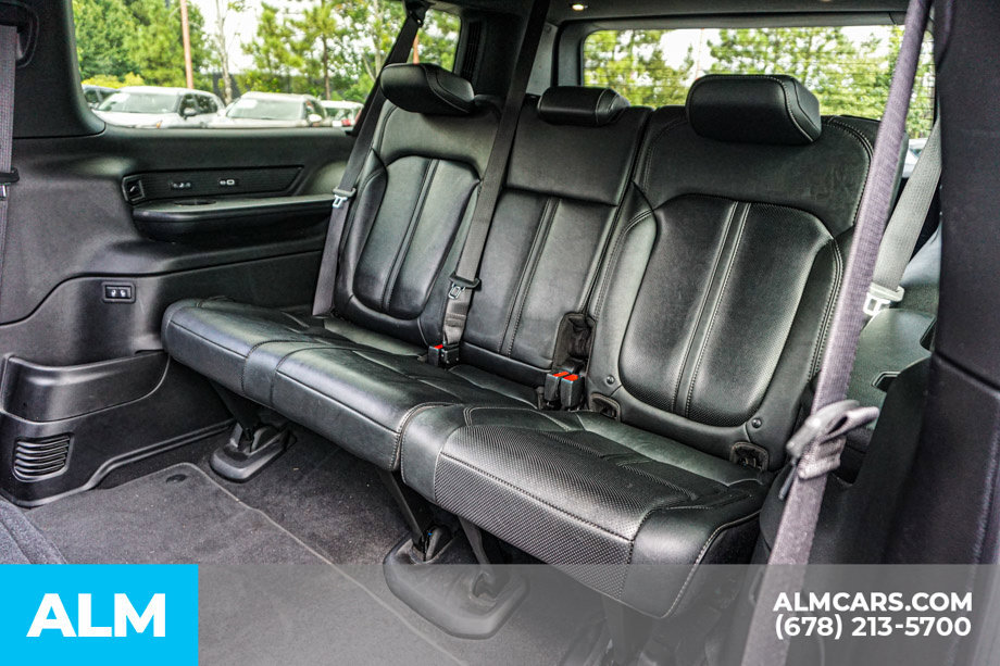 Used 2023 Jeep Wagoneer L Series II AWD/4WD image 21