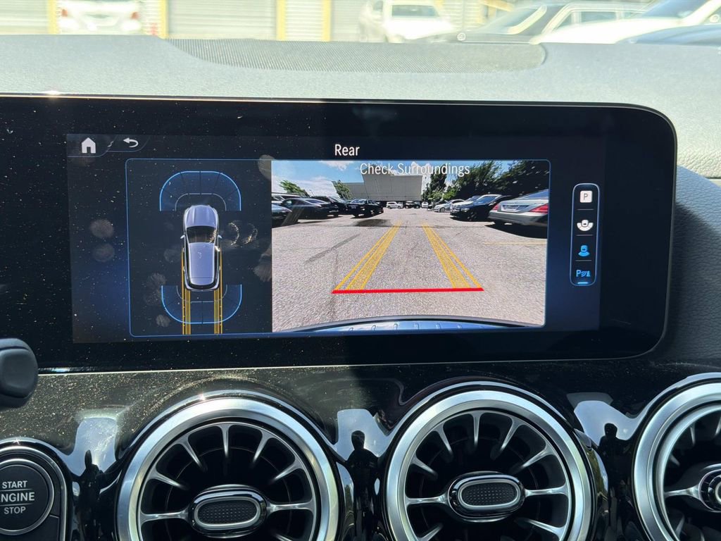 Used 2025 Mercedes-Benz GLA 250 image 26