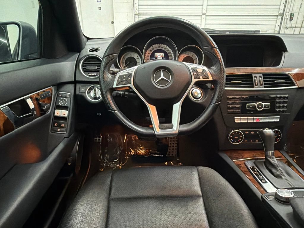 Used 2013 Mercedes-Benz C 250 Sedan image 21