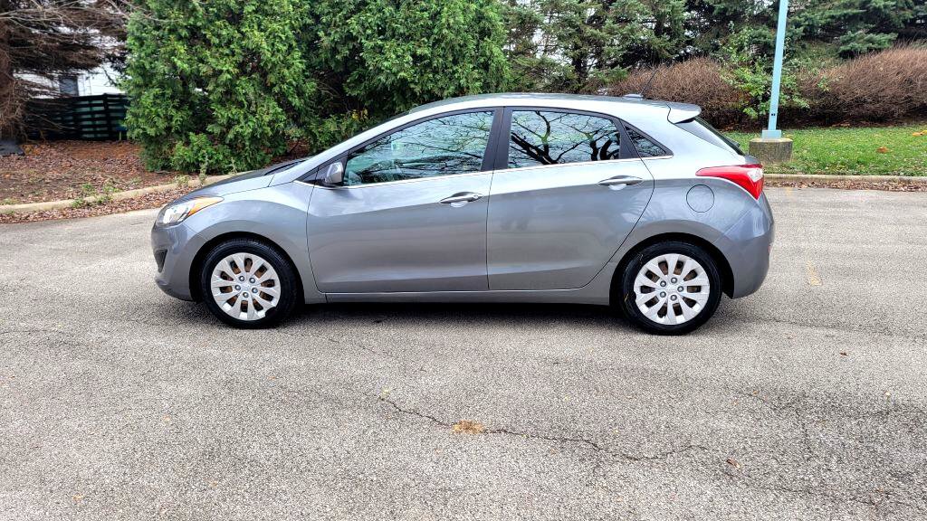 Used 2017 Hyundai Elantra GT image 6