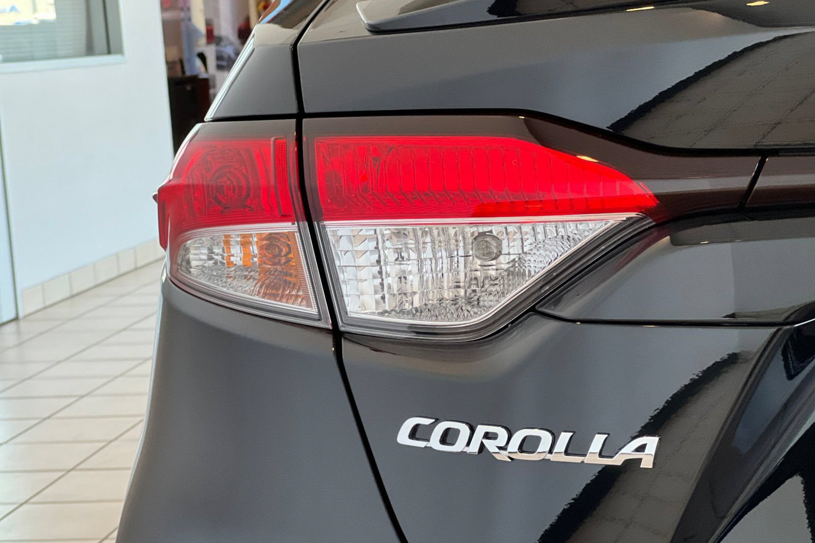 Certified 2026 Toyota Corolla SE w/ SE Premium Package FWD image 24