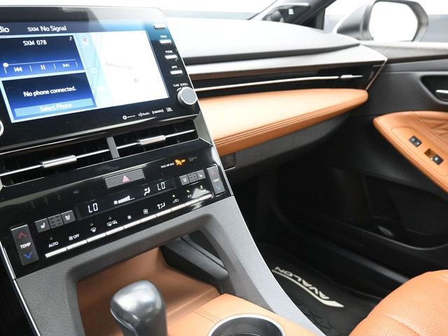 Used 2020 Toyota Avalon Limited w/ Advanced Safety Package FWD image 32