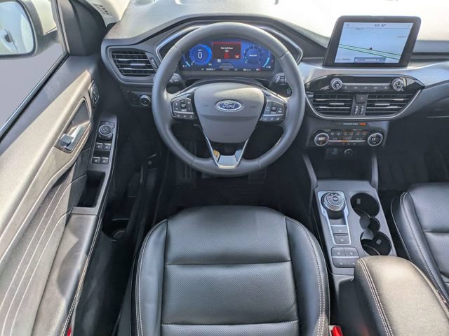 Used 2021 Ford Escape Titanium w/ Class II Trailer Tow Package AWD/4WD image 17