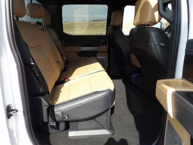 New 2025 Ford F250 Lariat w/ Chrome Package image 33