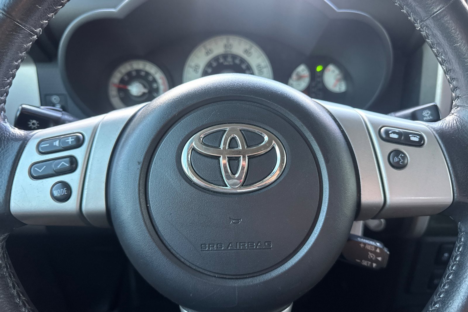 Used 2014 Toyota FJ Cruiser 4WD image 22