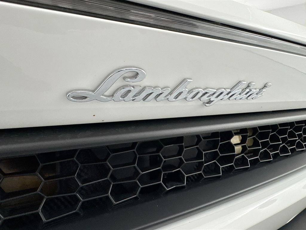 Used 2019 Lamborghini Huracan LP 580-2 image 27