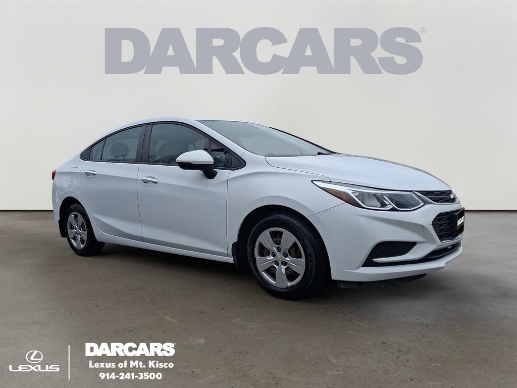 Used 2018 Chevrolet Cruze LS image 1