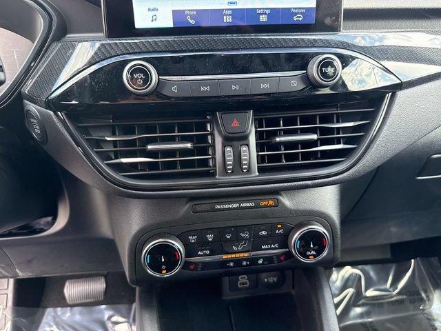 Used 2025 Ford Escape ST-Line Select AWD/4WD image 23