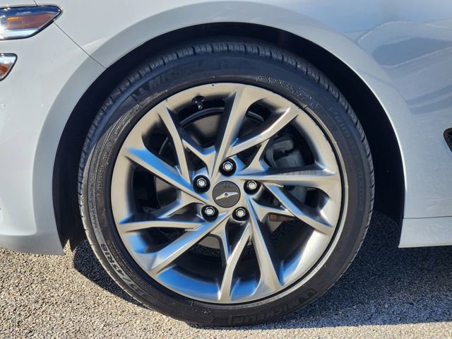 Used 2022 Genesis G70 2.0T image 8