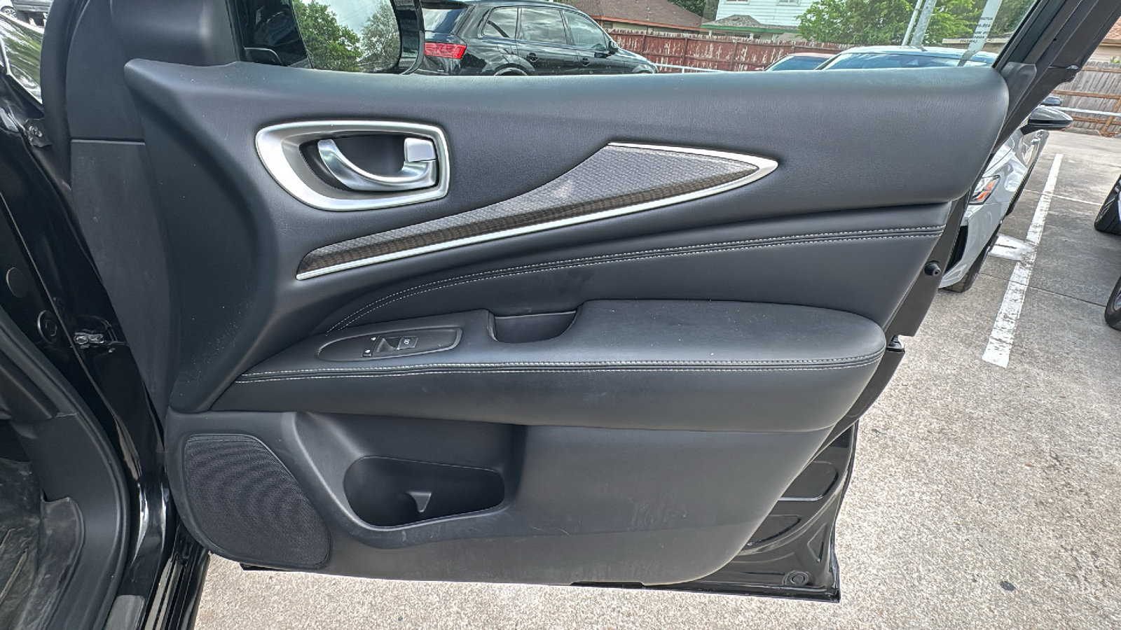 Used 2016 INFINITI QX60 AWD w/ Premium Plus Package image 31