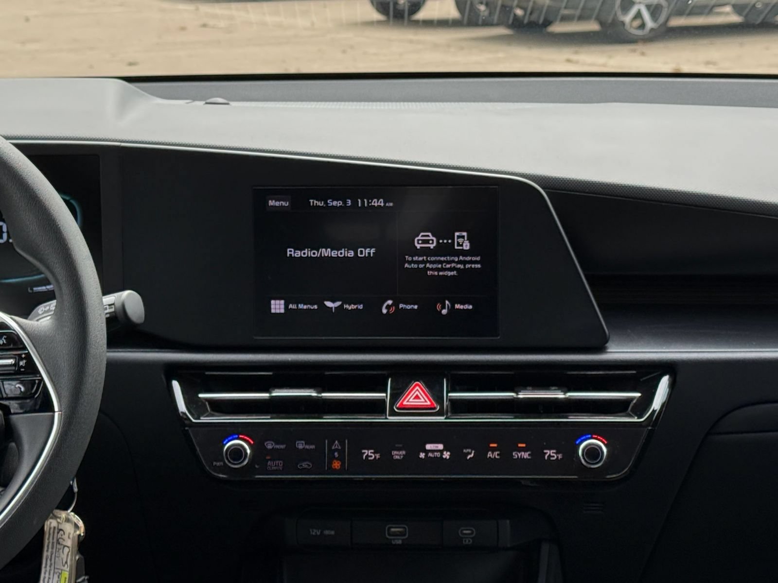 Used 2026 Kia Niro LX FWD image 18