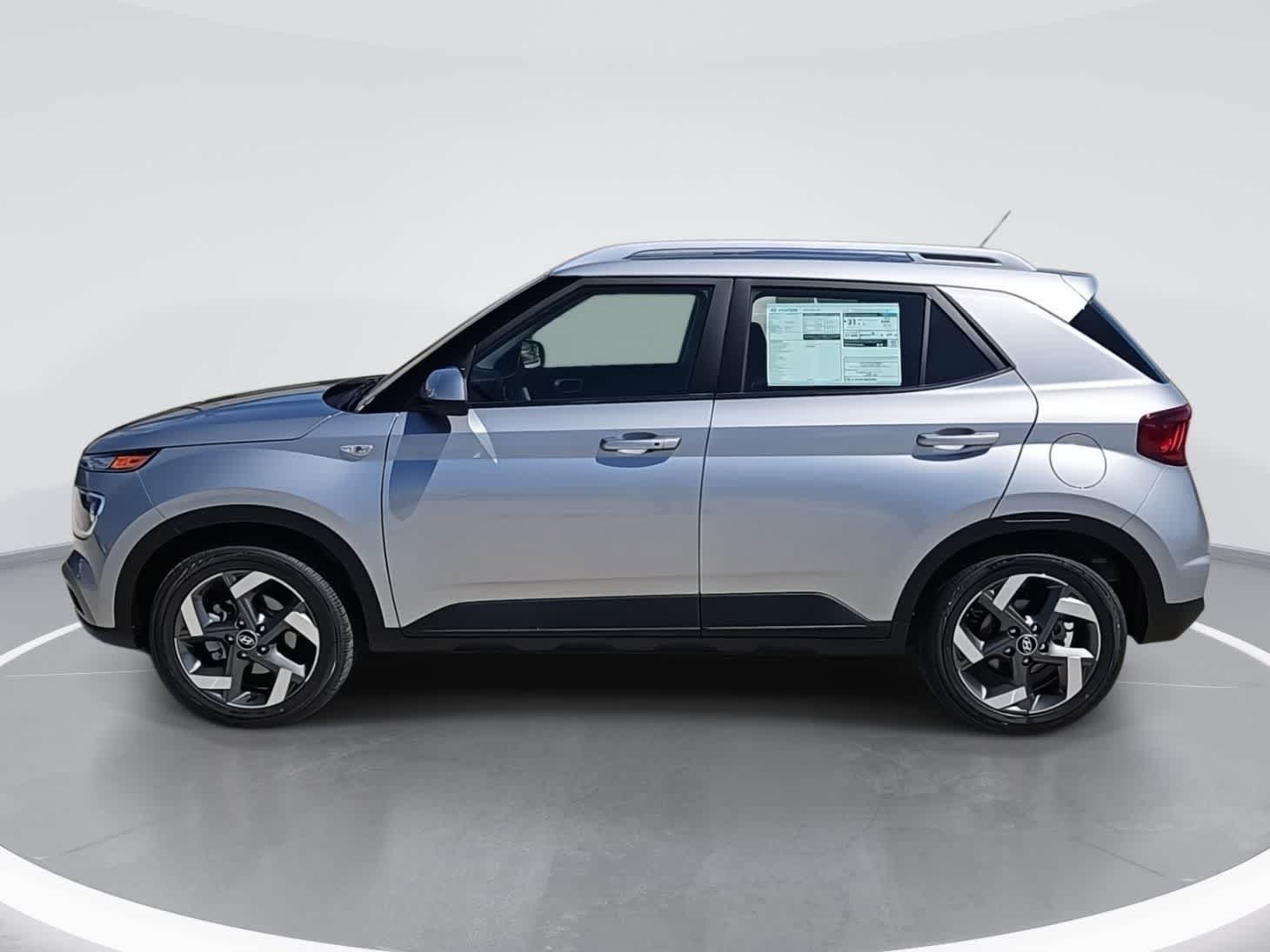 New 2026 Hyundai Venue SEL FWD image 5