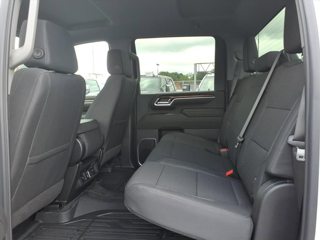 New 2026 GMC Sierra 2500 SLE w/ SLE Value Package; AWD/4WD image 15