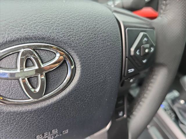 Used 2019 Toyota Tacoma TRD Sport AWD/4WD image 19