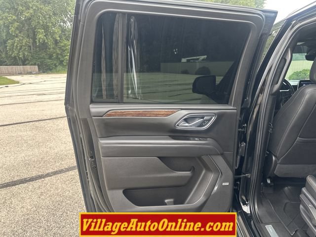 Used 2021 Chevrolet Suburban High Country w/ Premium Package AWD/4WD image 39