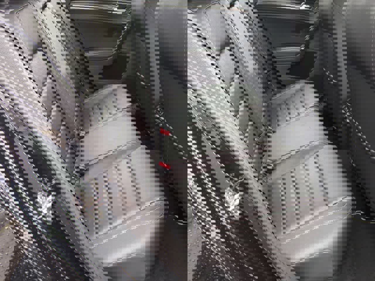 Used 2017 Volkswagen Golf R 4-Door image 19