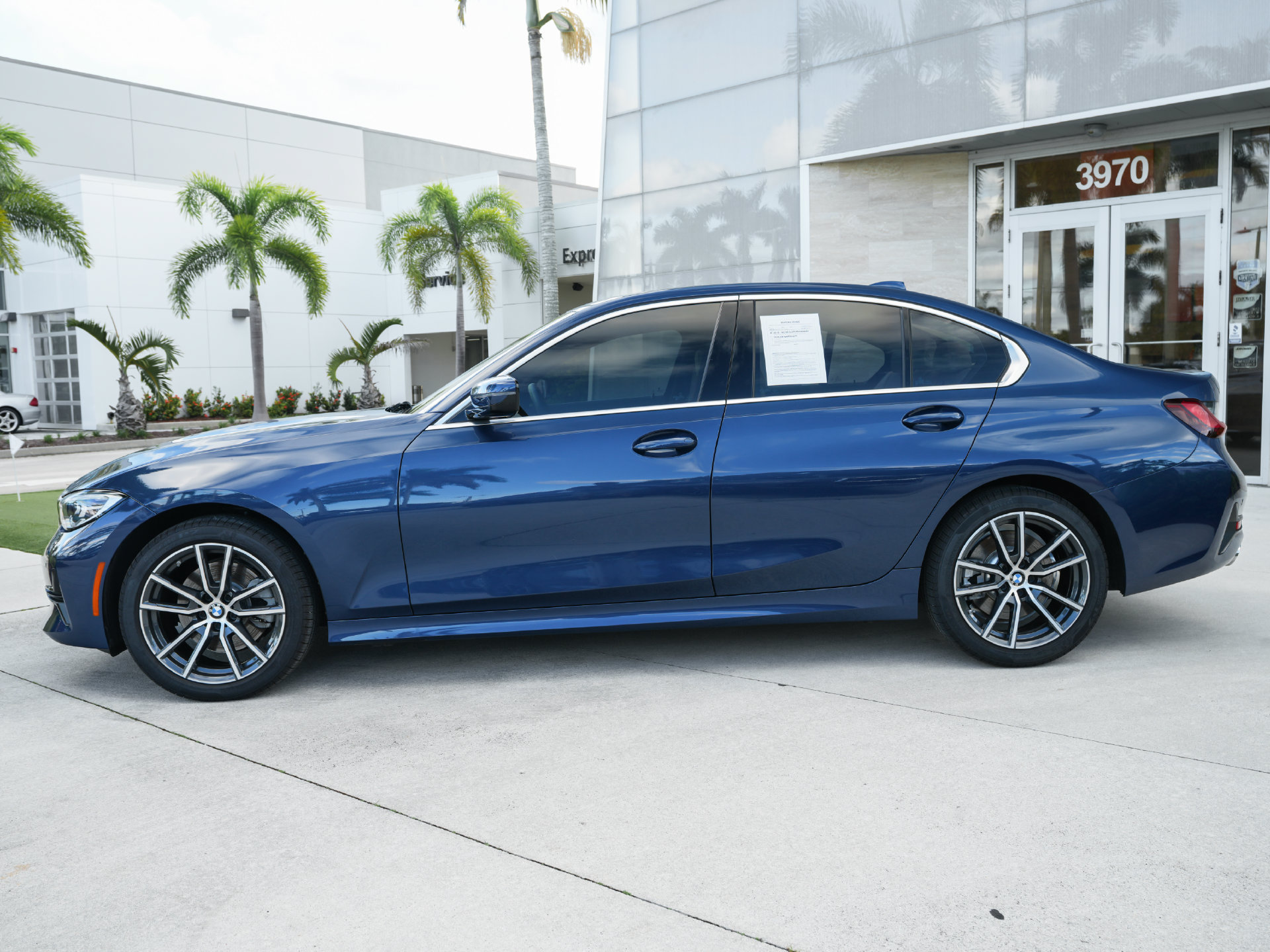 Used 2022 BMW 330i Sedan w/ Driving Assistance Package RWD image 35