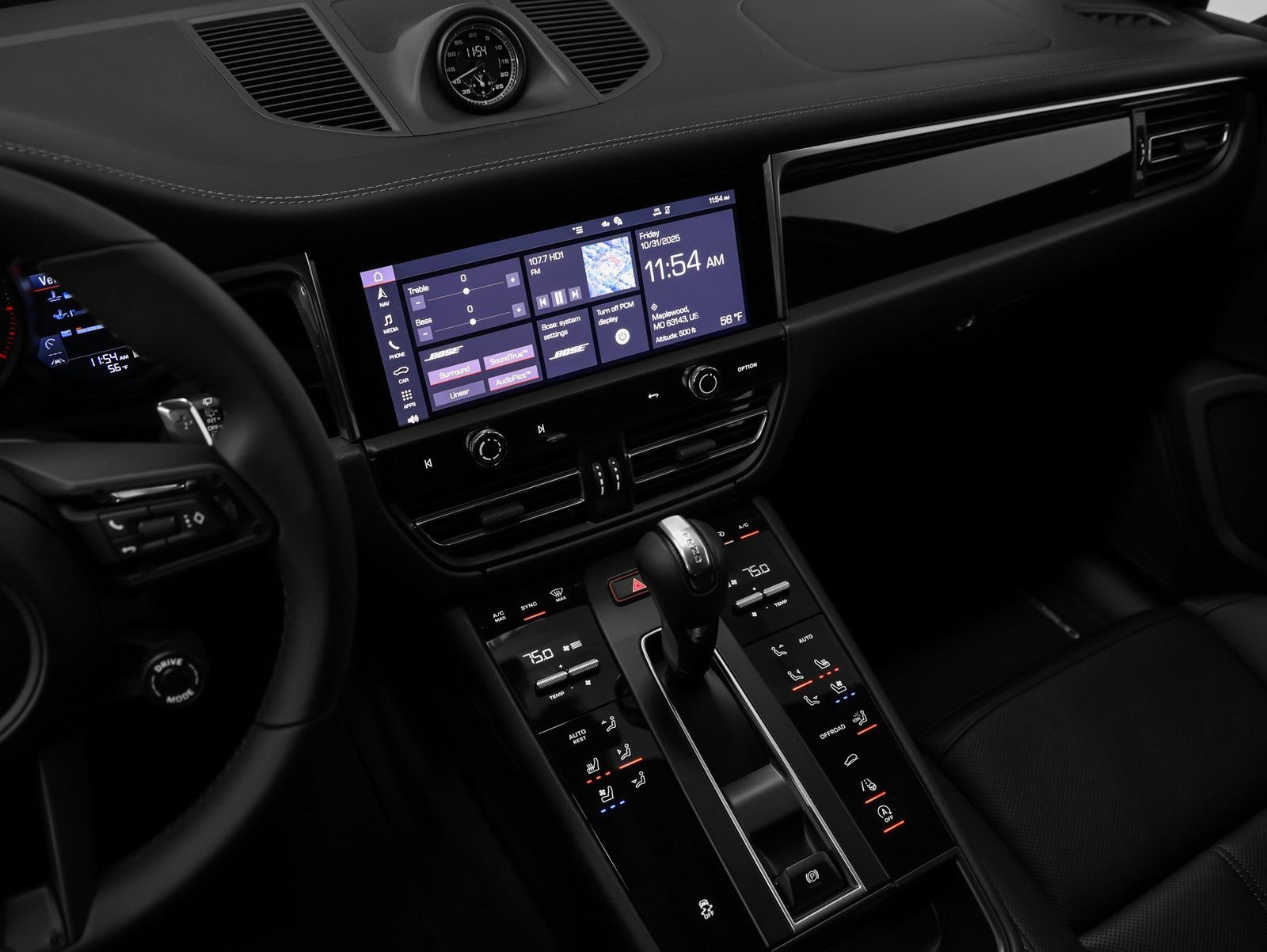 Certified 2026 Porsche Macan image 37