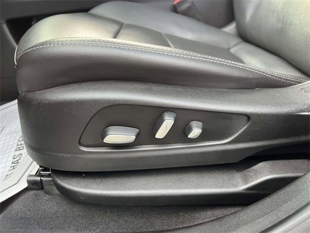 Used 2020 Cadillac XT5 Premium Luxury image 18