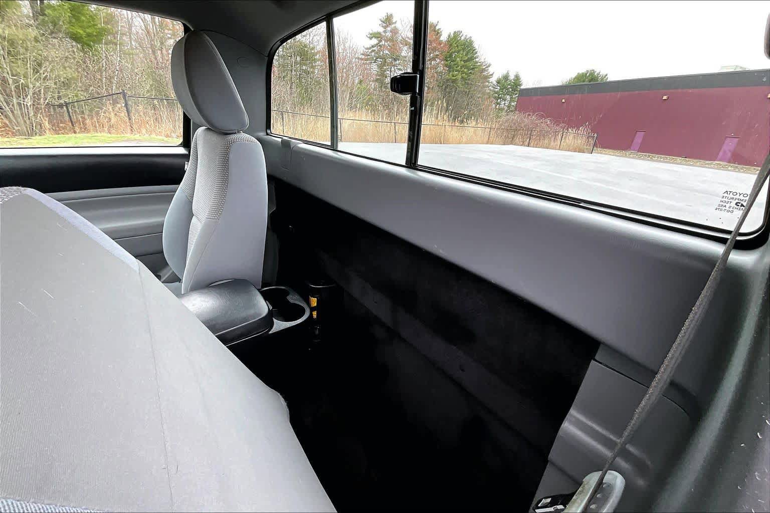 Used 2012 Toyota Tacoma 4x4 Regular Cab image 19