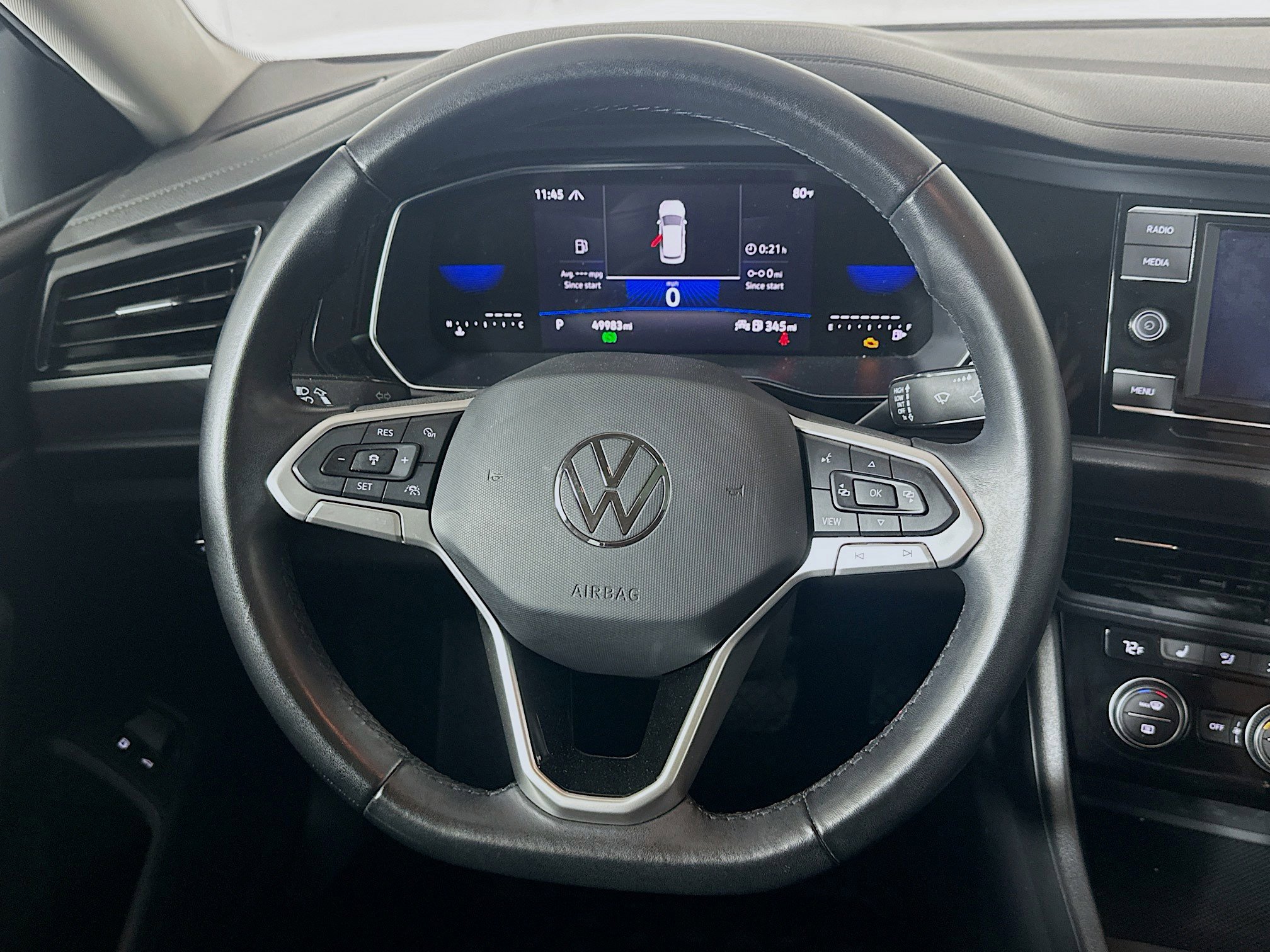 Used 2024 Volkswagen Jetta SE image 18