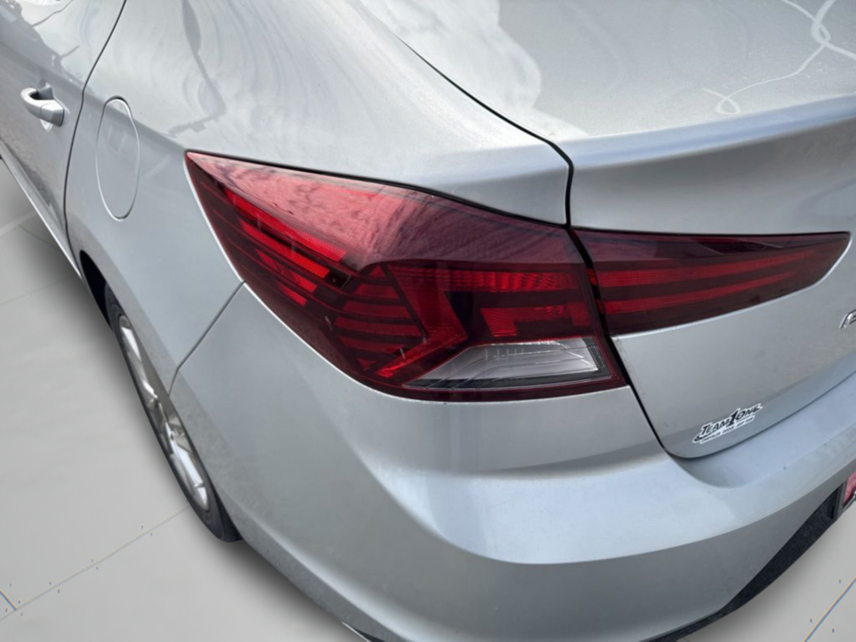 Used 2019 Hyundai Elantra SEL FWD image 35
