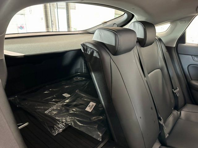 Certified 2025 Acura Integra Base image 14