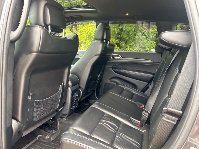 Used 2016 Jeep Grand Cherokee Limited AWD/4WD image 22