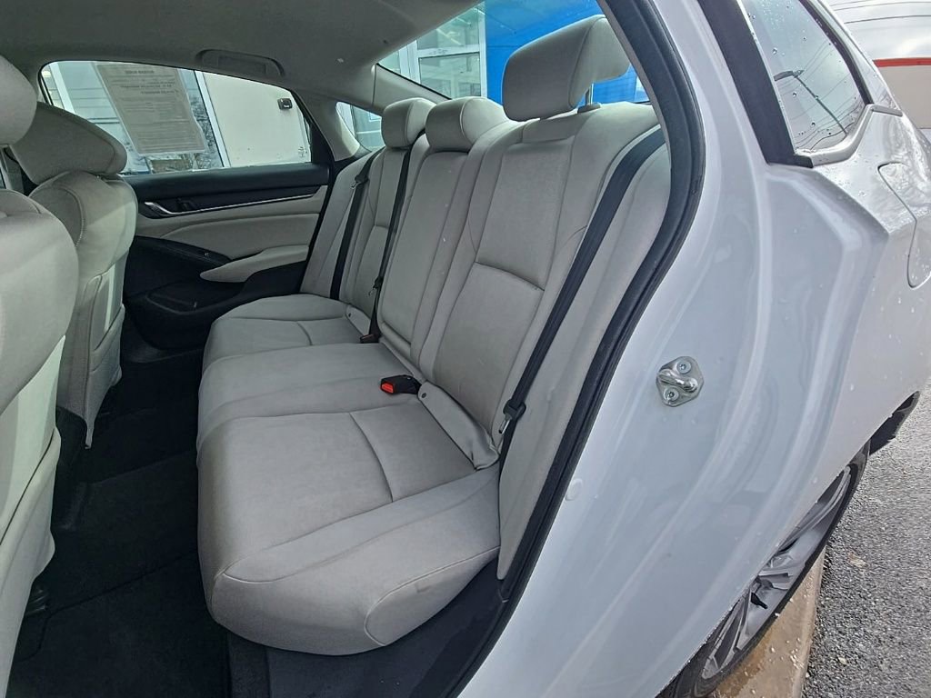 Used 2018 Honda Accord EX image 27