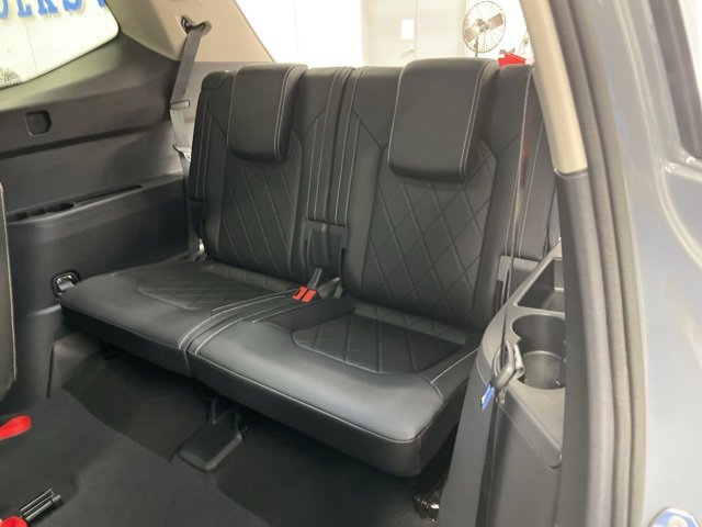 New 2025 Volkswagen Atlas SEL Premium R-Line image 29