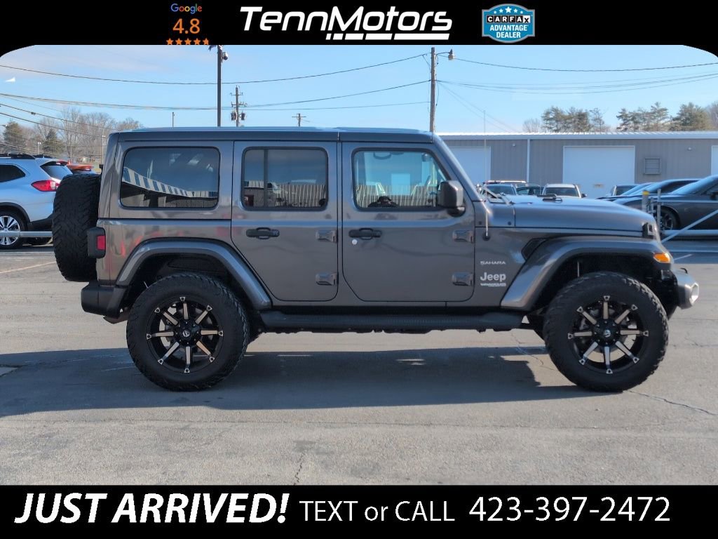 Used 2018 Jeep Wrangler Unlimited Sahara image 2