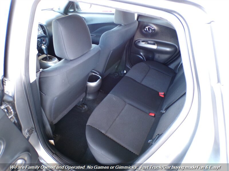 Used 2015 Nissan Juke S image 19