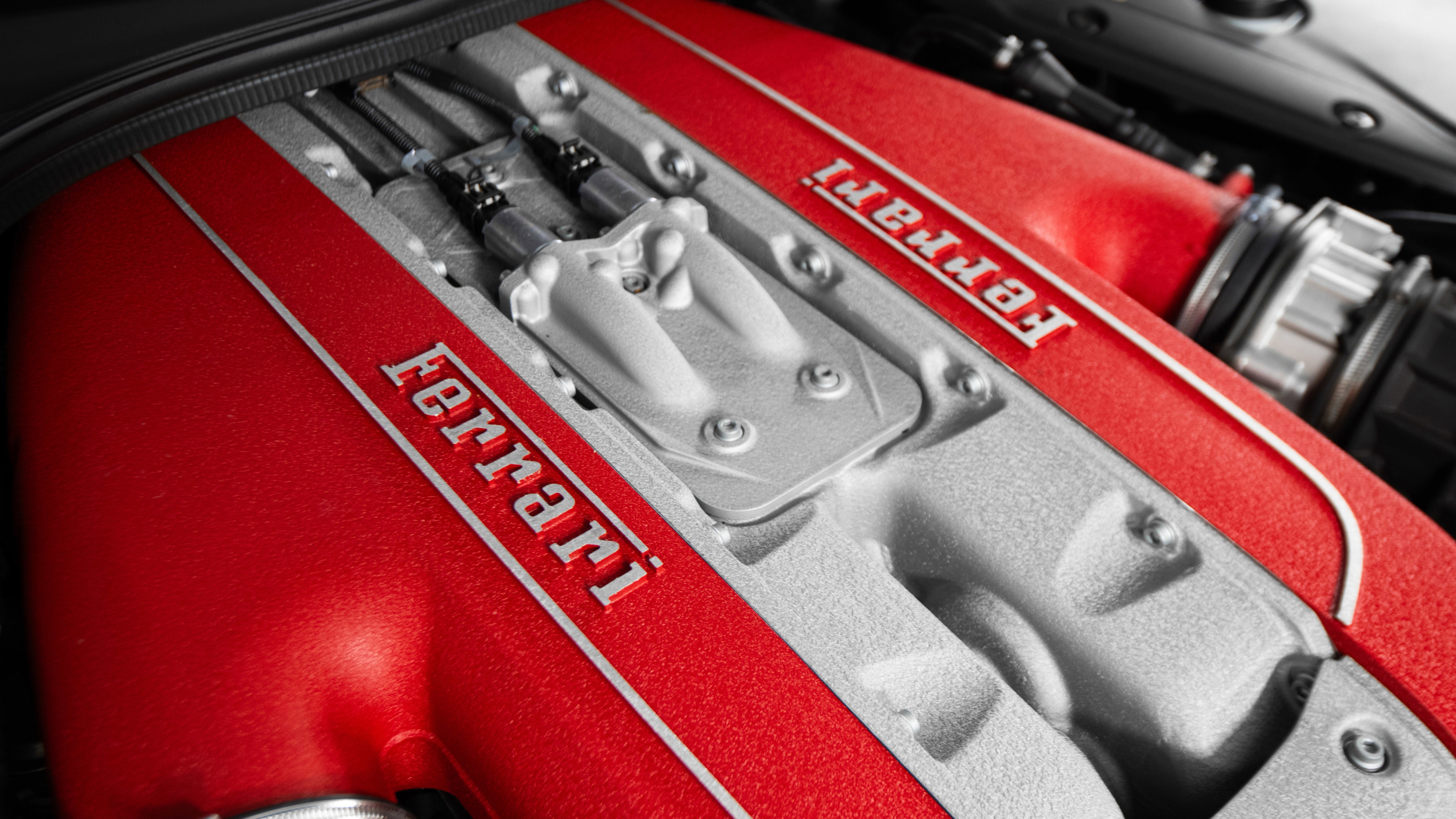 Certified 2018 Ferrari 812 Superfast RWD image 38