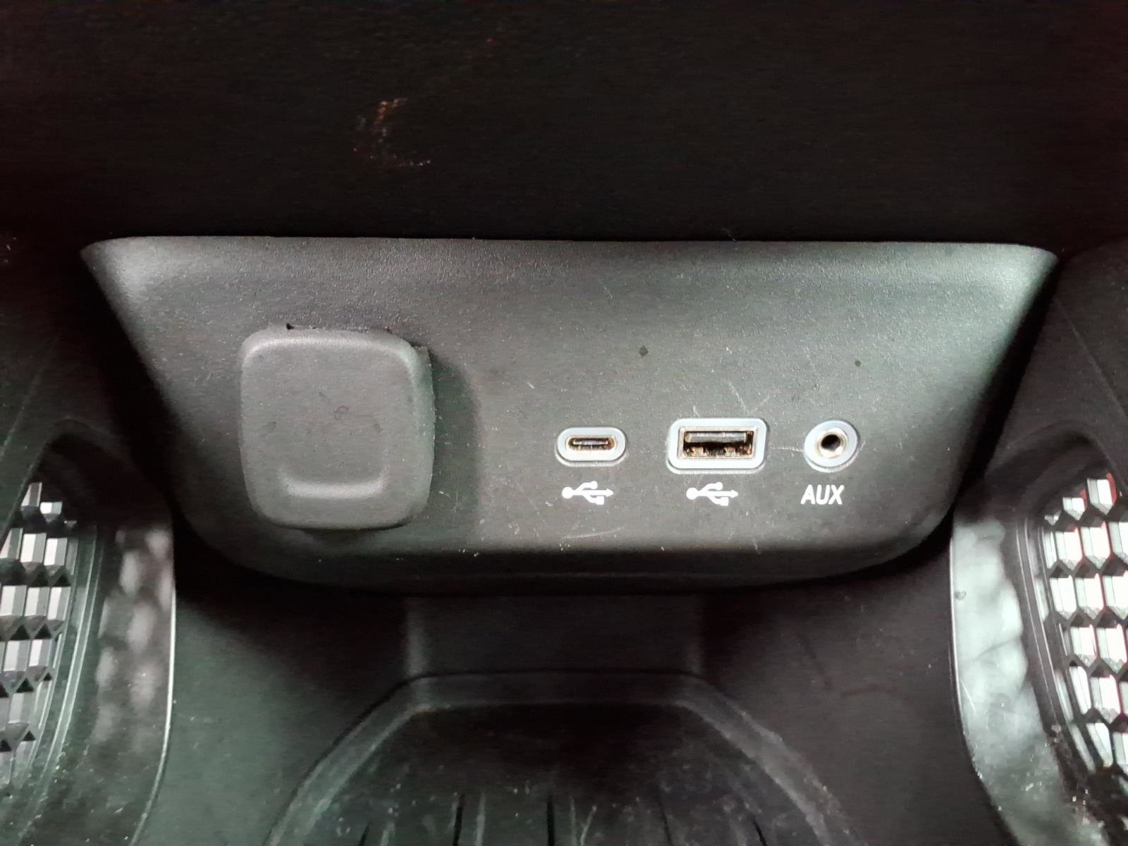 Used 2021 Chevrolet TrailBlazer RS w/ Sun and Liftgate Package image 20