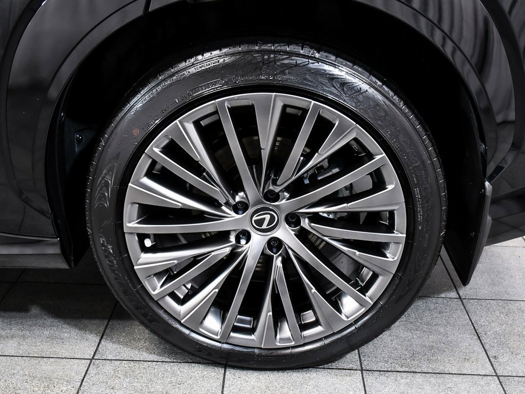 Used 2023 Lexus RZ 450e Premium image 8