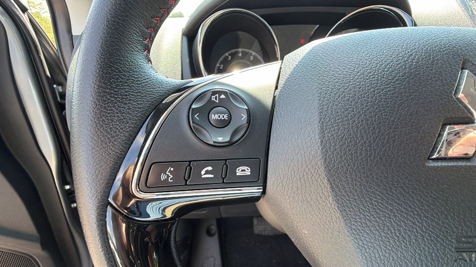 Used 2025 Mitsubishi Outlander Sport AWD image 27