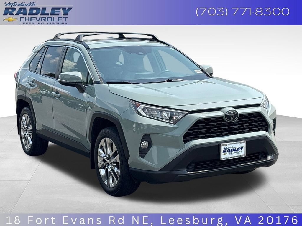 Used 2020 Toyota RAV4 XLE Premium AWD/4WD image 8