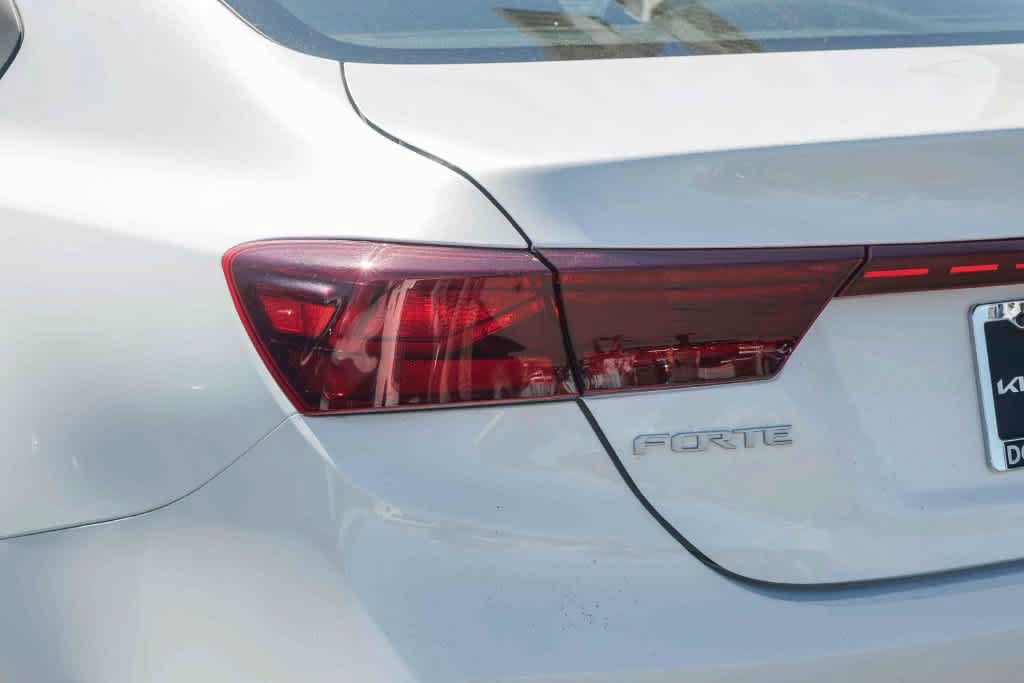 Certified 2024 Kia Forte LXS w/ LXS Technology Package FWD image 7
