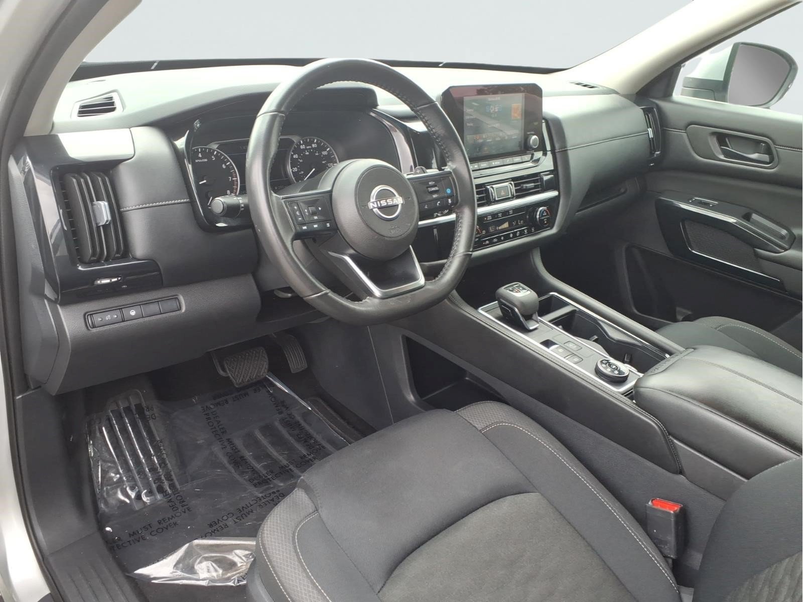 Used 2024 Nissan Pathfinder SV AWD/4WD image 26