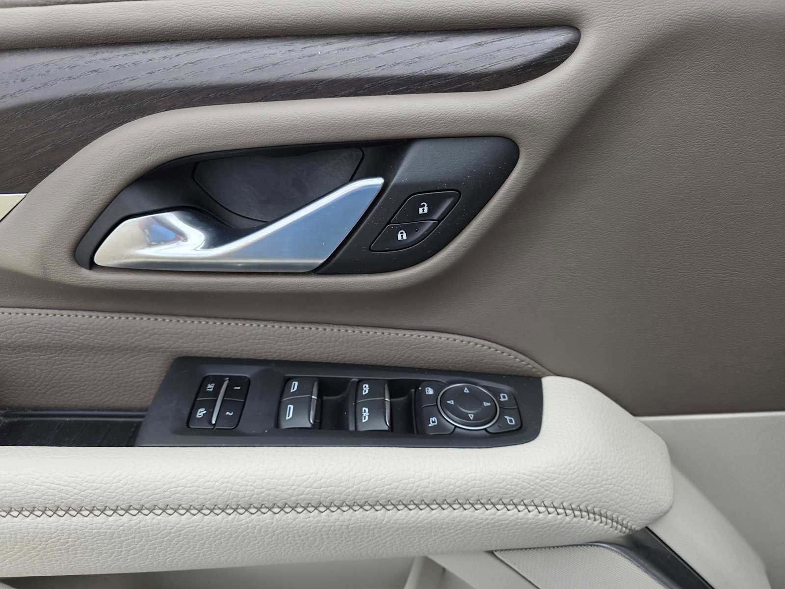 Used 2022 GMC Yukon XL Denali image 17