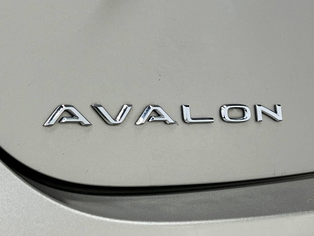 Used 2015 Toyota Avalon XLE Premium FWD image 40