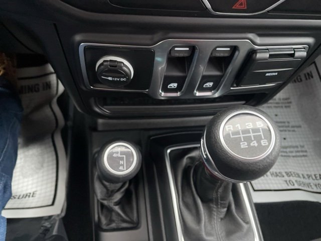 Used 2021 Jeep Wrangler Sport image 3